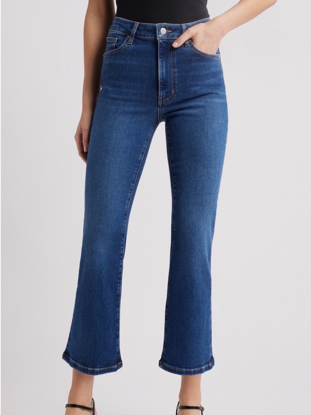 Frame High-Rise Cropped Flare Jeans